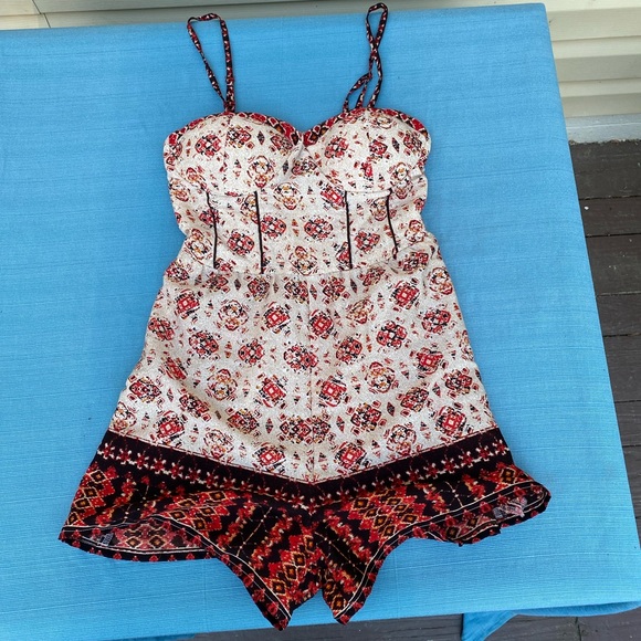 Land of Gypsies XS Romper - Picture 9 of 12